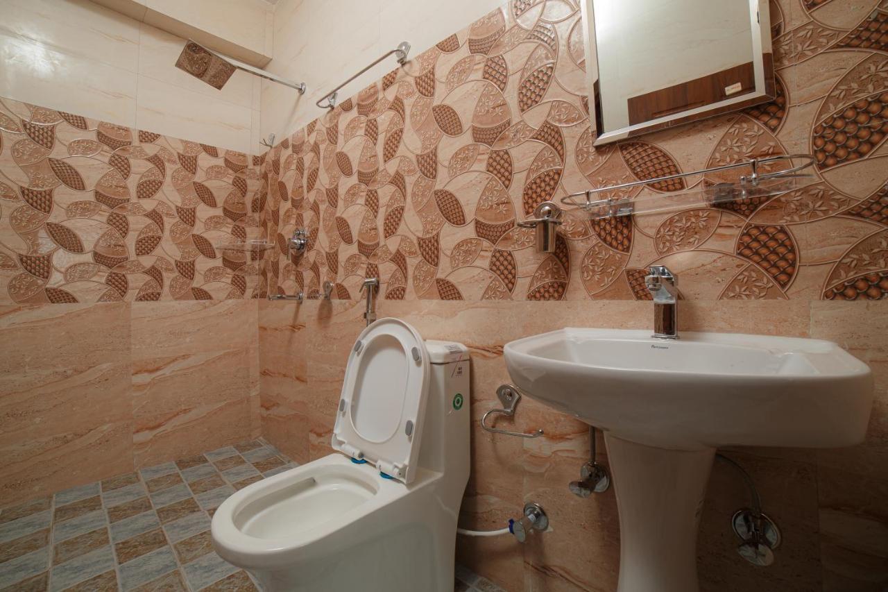 Lotus Apartment Pokhara Exterior foto